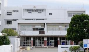 Junior high school. 1146m to Yokohama Municipal Kuritaya junior high school