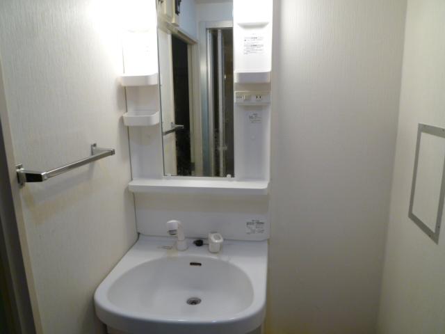 Wash basin, toilet. Local (June 2012) shooting