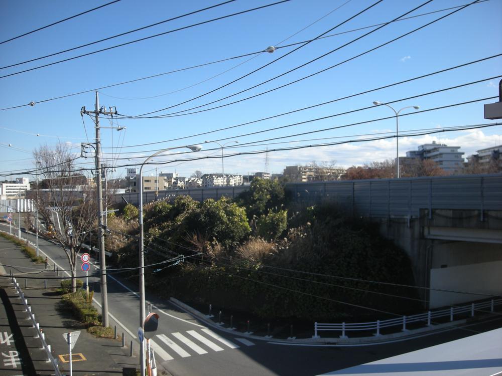 View photos from the dwelling unit. View from the site (December 2013) Shooting