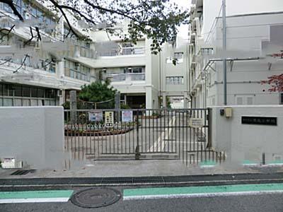 Primary school. 281m to Yokohama Municipal Kohoku Elementary School