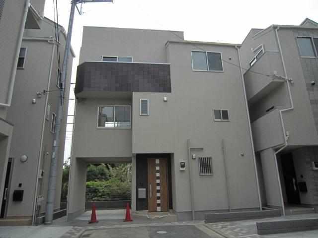 Local appearance photo. It is the same specification and construction. 