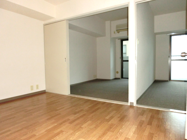 Living and room. Room 2 room ☆ DK6 Pledge