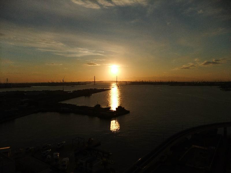 View photos from the dwelling unit. Port of Yokohama ・ Bay Bridge is the panoramic views.