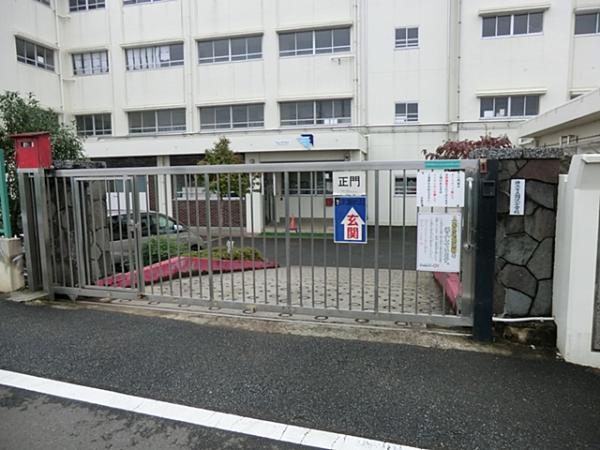 Primary school. Hazawa until elementary school 1200m