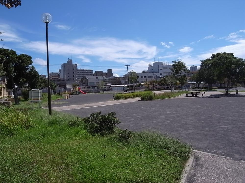 park. Play ball in family services in 600m holiday to Urashima park! It is also good to slowly in the park near! 