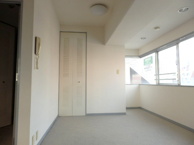 Other room space