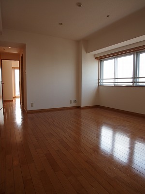 Living and room. living, The photograph is another room