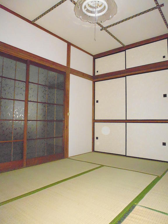 Living and room