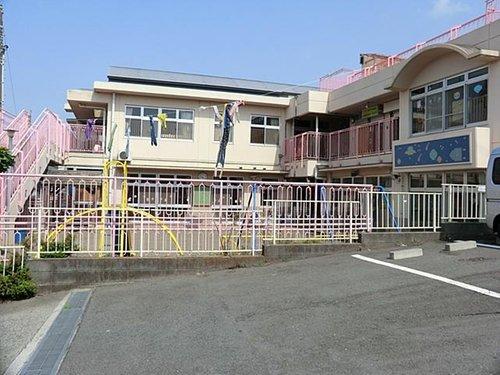 kindergarten ・ Nursery. Blue sky until the nursery 720m