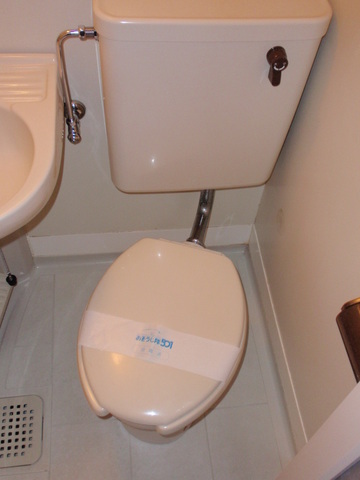 Toilet. 3-point unit