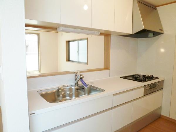 Same specifications photo (kitchen). Same specifications complete example of construction (kitchen)