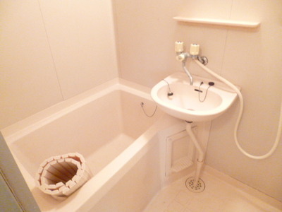 Bath. Kagamizuke bathroom ◎