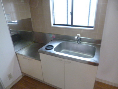 Kitchen. Happy gas stove can be installed ☆