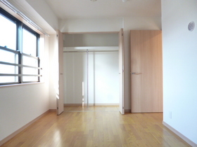 Living and room. Flooring of Western-style 6 tatami (Photo 501, Room)