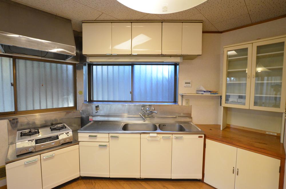 Kitchen. Kitchen storage has been enhanced! 