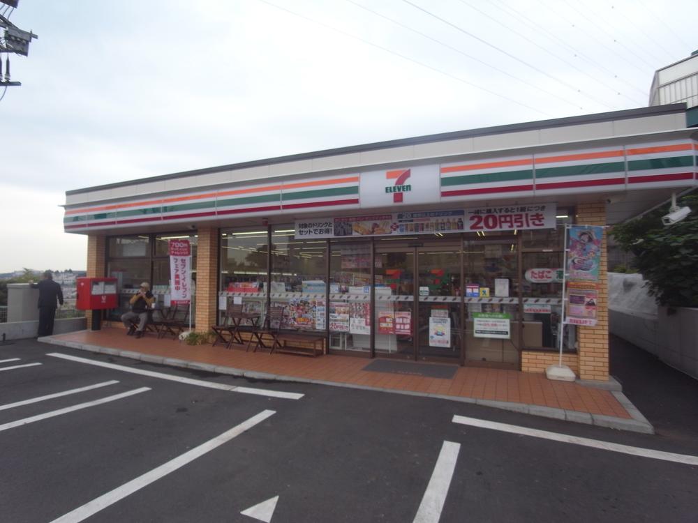 Convenience store. Seven-Eleven 300m to Yokohama Matsumi-cho 3-chome