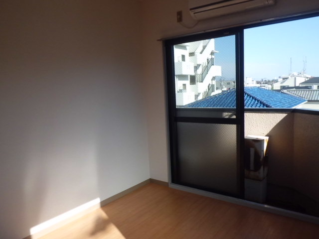Other room space. ☆ Sunny rooms ☆