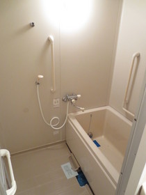 Bath. With bath reheating function