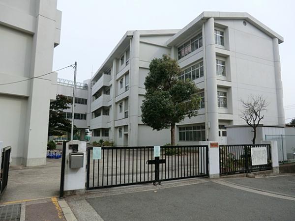 Primary school. 300m until Oda Elementary School