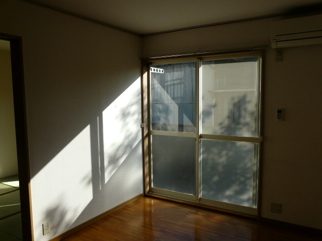 Other room space. ☆ South-facing !! day is good ☆