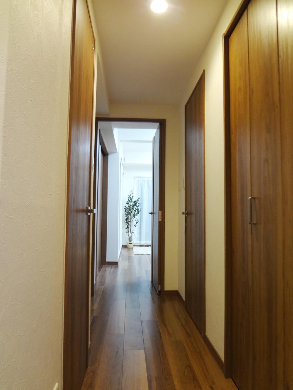 Entrance. Local (12 May 2013) Shooting