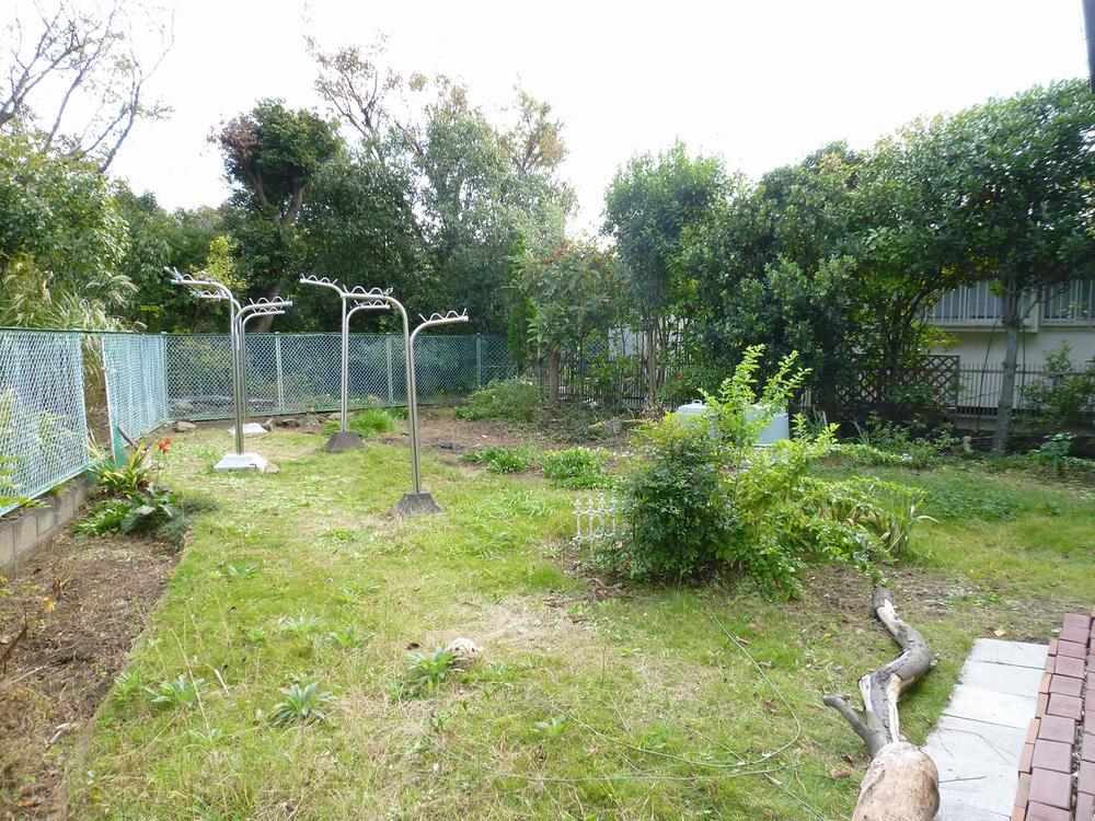 Garden. Spacious garden space