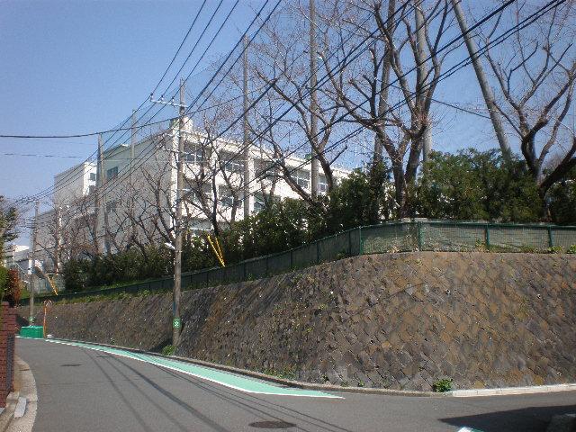 Primary school. 1629m to Yokohama Municipal Nishishiba Elementary School