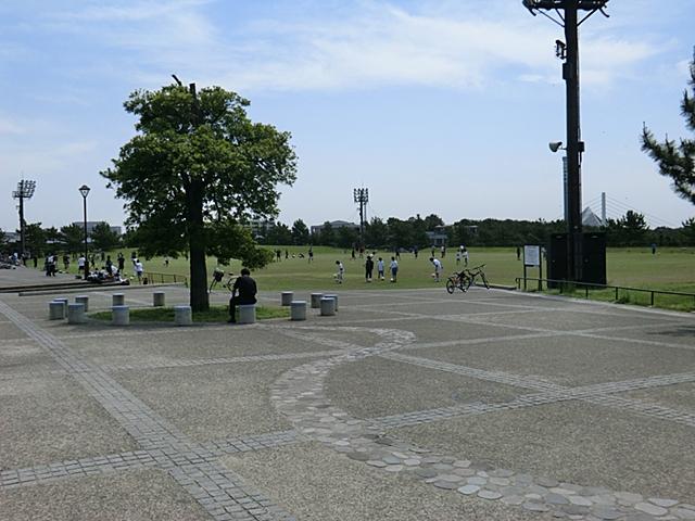 park. Until Uminokoen 620m