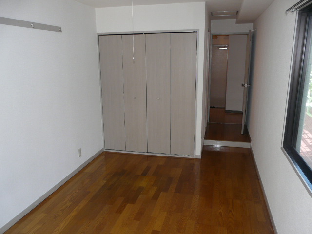 Other room space. Beautiful flooring of the room (^ o ^) /