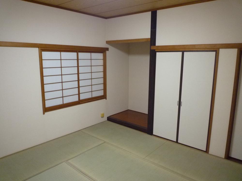 Non-living room. Alcove of a Japanese-style room