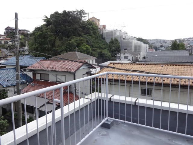 Balcony. Roof balcony is spread (* ^ _ ^ *)