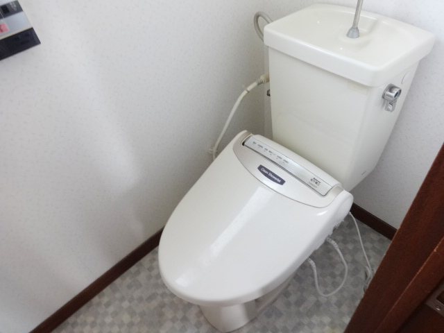 Toilet. With warm water washing toilet seat (* ^ _ ^ *)