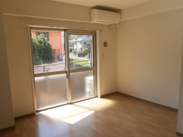 Living and room. ☆ Clean room of sunny ☆