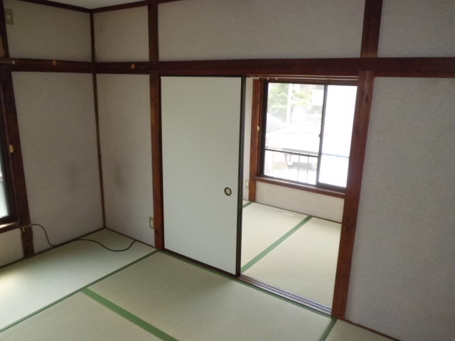 Other room space. Tsu'm beautiful tatami rooms