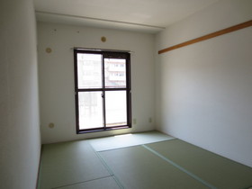 Living and room. Japanese-style room 6 quires