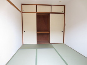 Living and room. Japanese-style room 6 quires