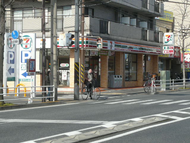 Convenience store. Seven-Eleven Yokohama Mutsuura 1-chome to (convenience store) 50m