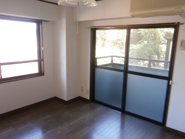 Living and room. Clean room (● ^ o ^ ●)