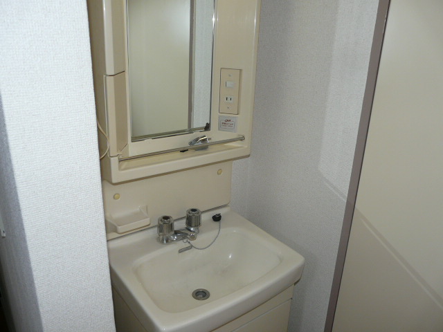 Washroom.  ☆ There washbasin ☆