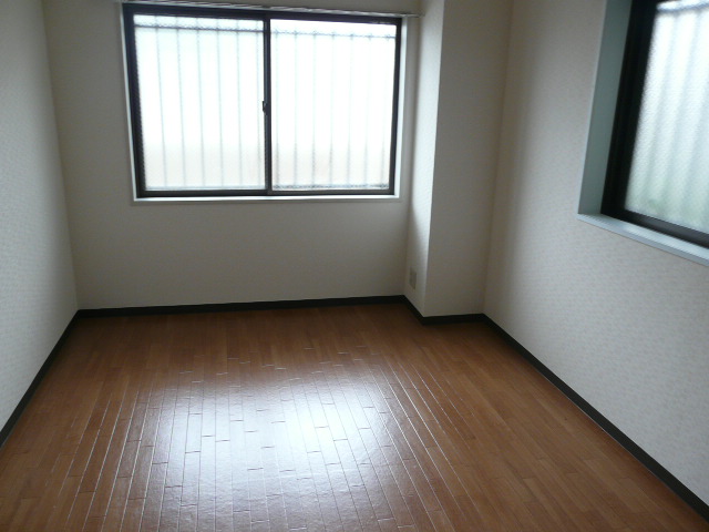 Other room space. Clean rooms