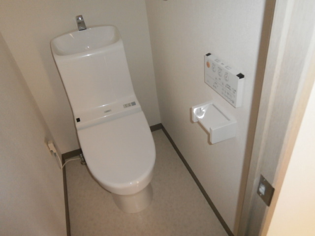Toilet