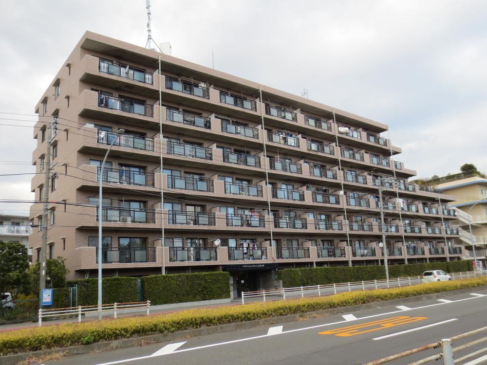 Local appearance photo. Local (12 May 2013) Shooting