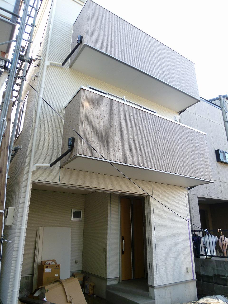 Local appearance photo. Kanazawa Bunko Station ・ You walk in the flat from both Kanazawa Hakkei Station. 