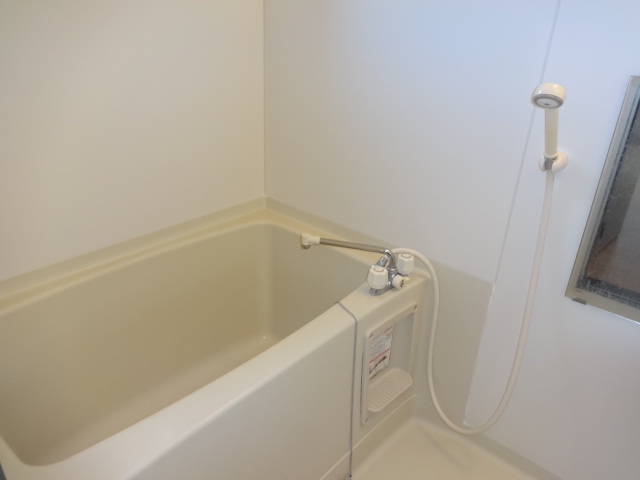 Bath. ☆ Spacious bathroom ☆
