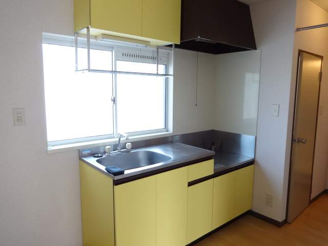 Kitchen. Kitchen renovated ☆ Popular gas stove installation type ☆