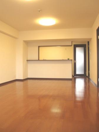 Living. Indoor (11 May 2013) Shooting