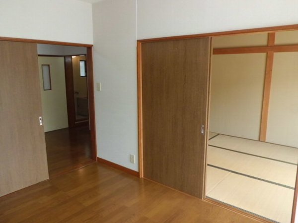 Living and room