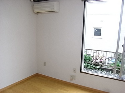 Living and room. It is cleaned rooms