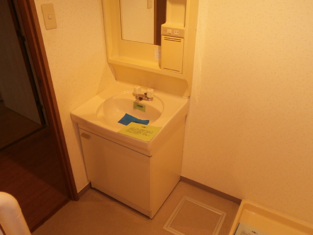Washroom. Shampoo is Dresser ☆