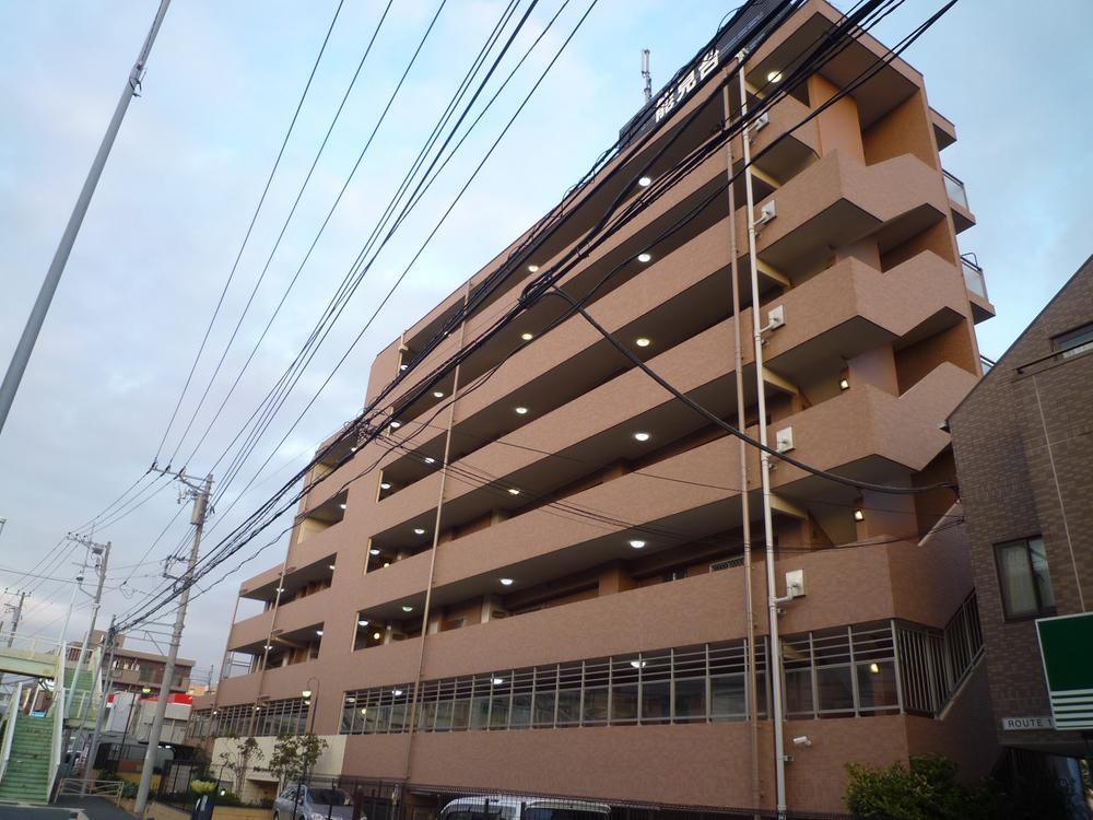 Local appearance photo. Appearance full of profound feeling of the entire tiled.